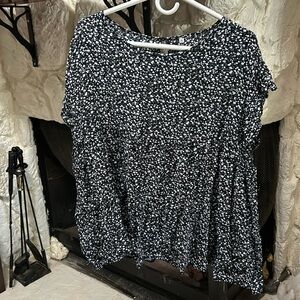 2X American Rag blouse, navy with white floral pattern